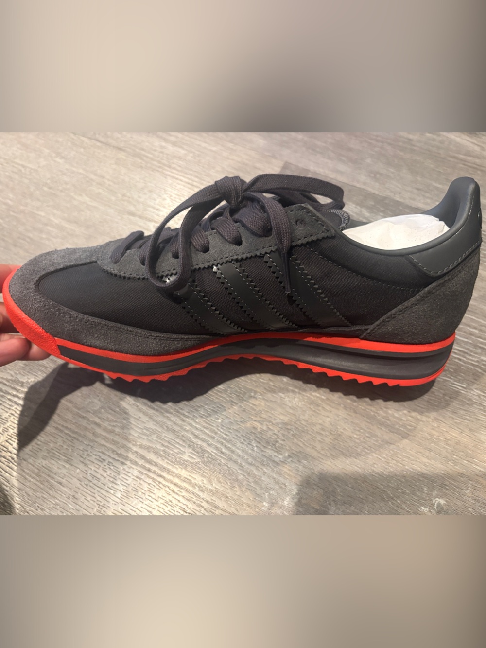 adidas Men's Black & Red Retro Runner Sneakers